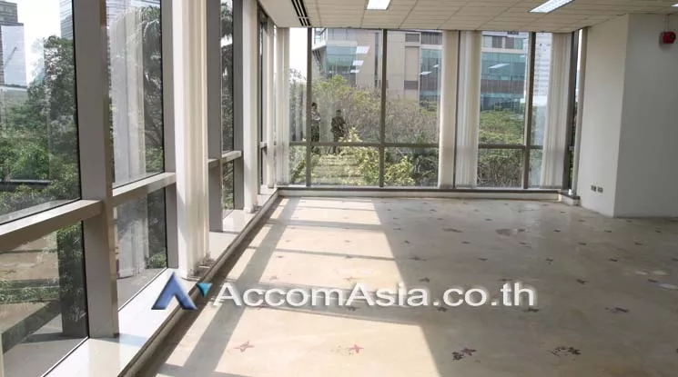  1  Office Space For Rent in Ploenchit ,Bangkok BTS Ploenchit at 208 Wireless Road Building AA17625
